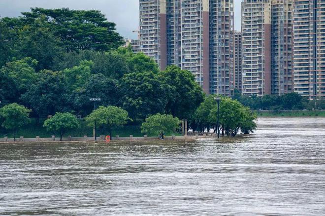 【汛期地理】汛期知识总结、来临防洪防汛安全小知识看高考地理如何考水文灾害与防治？(图1)